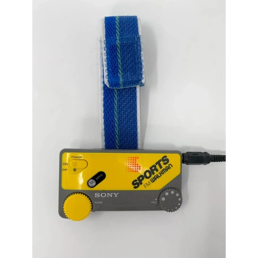 Vintage Sony SRF-F1 Sports Walkman FM Radio Yellow w/ Armband & BC-40 Charger‎